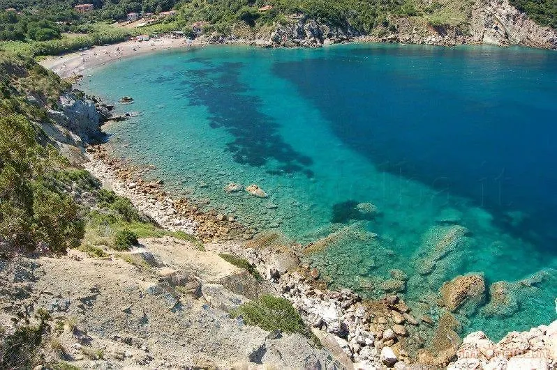 B&B Locanda del Borgo Agriturismo La Paradisa Rio dellʼElba 0*,  Italia